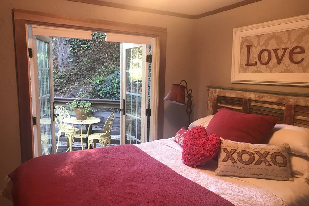 Photo of Bedroom in Rio del Mar