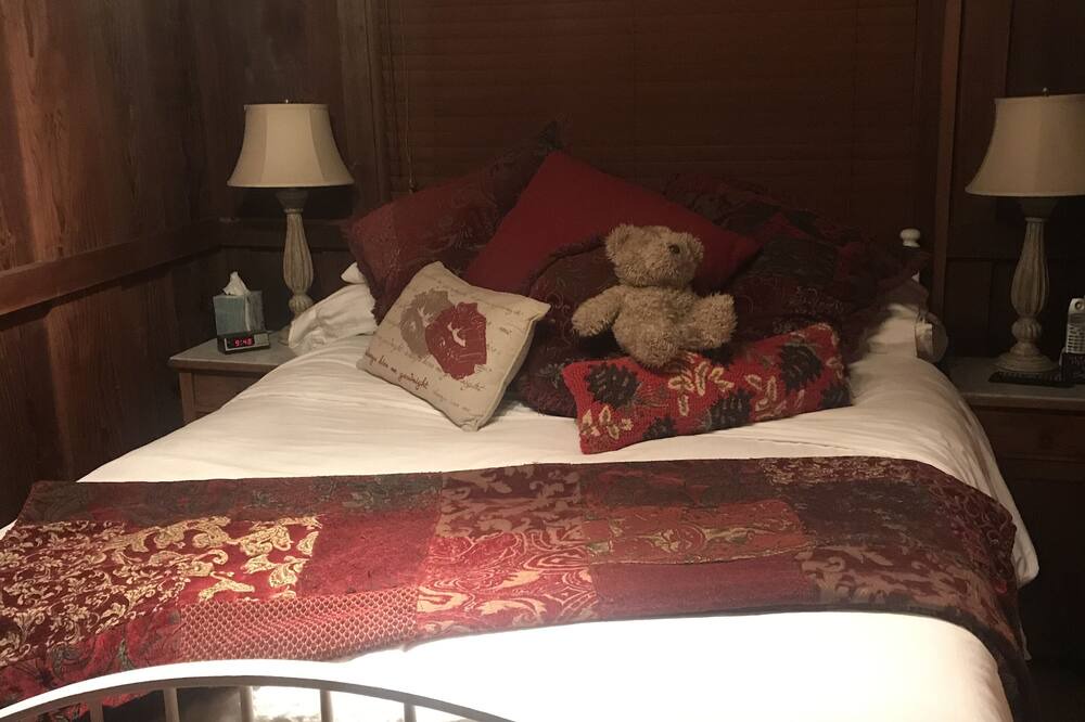 Photo of Bedroom in Rio del Mar