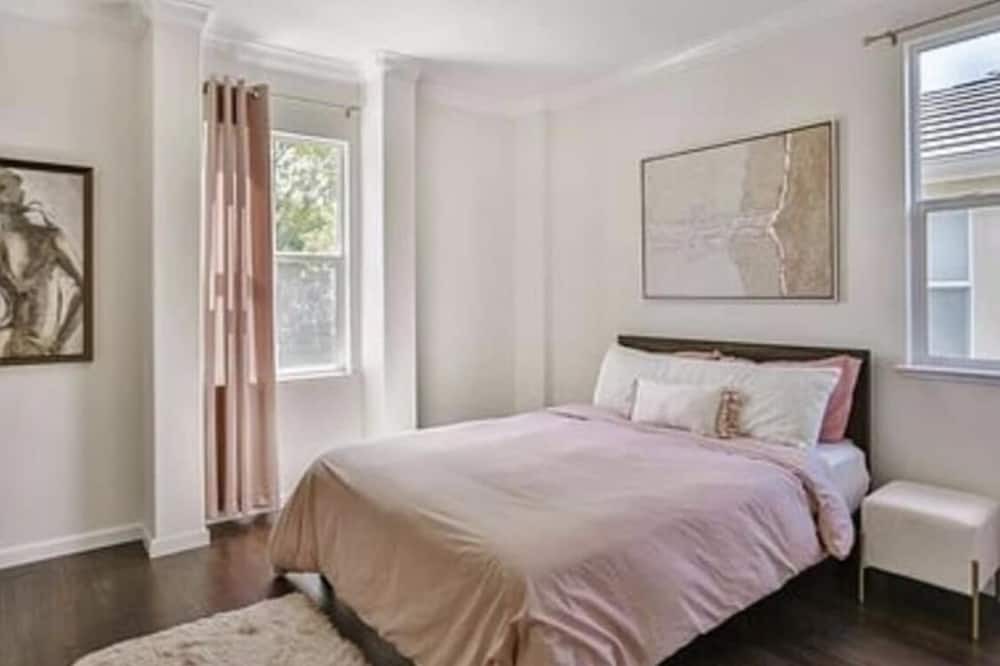 Photo of Bedroom in Silver Creek