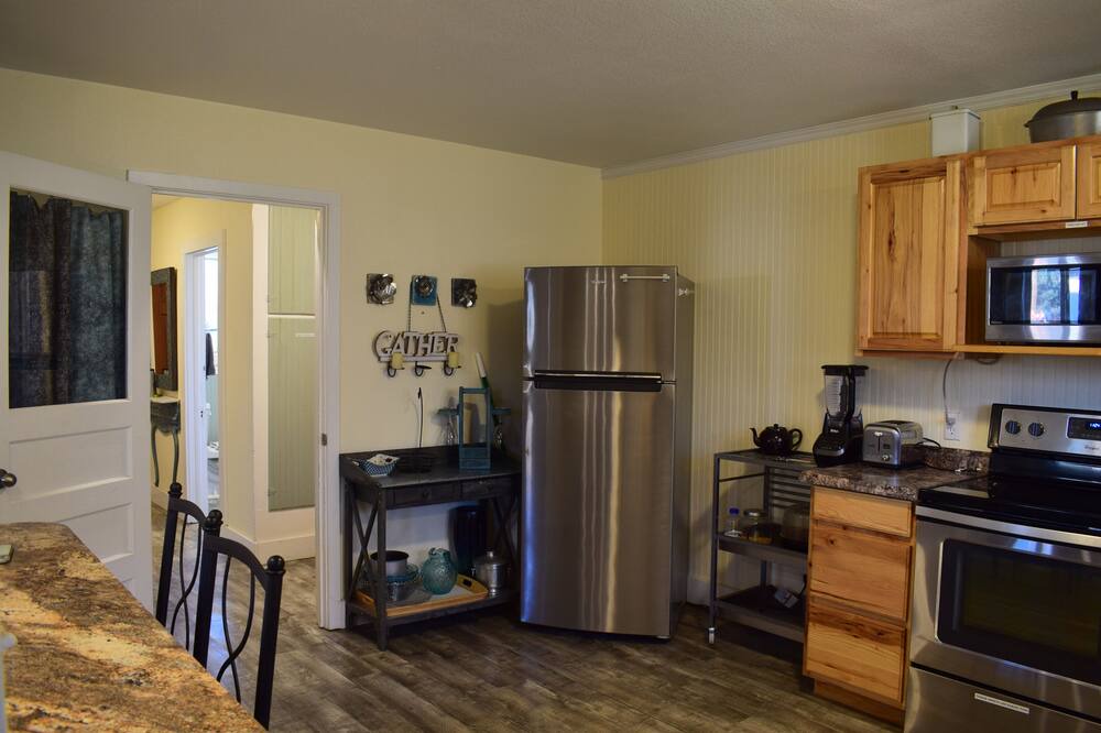 Photo of Kitchen in Weed