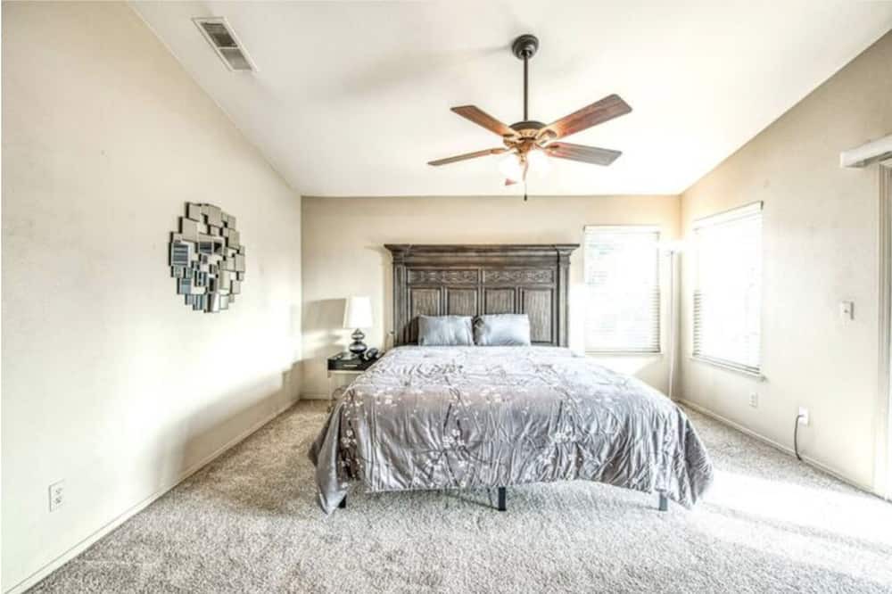 Photo of Bedroom in Clovis