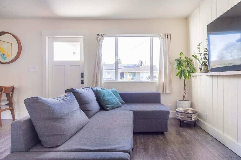 Photo of Livingroom in Napa
