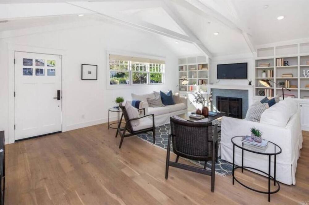 Photo of Livingroom in San Anselmo