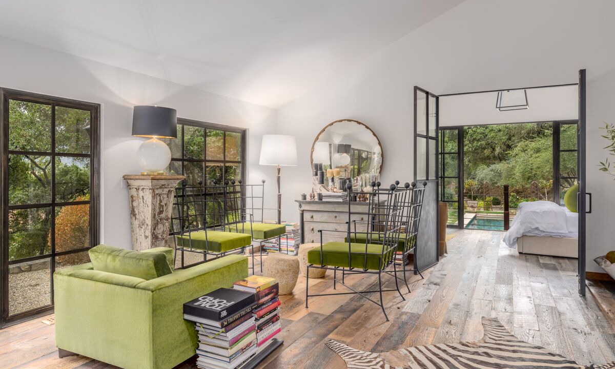 Photo of Livingroom in St. Helena