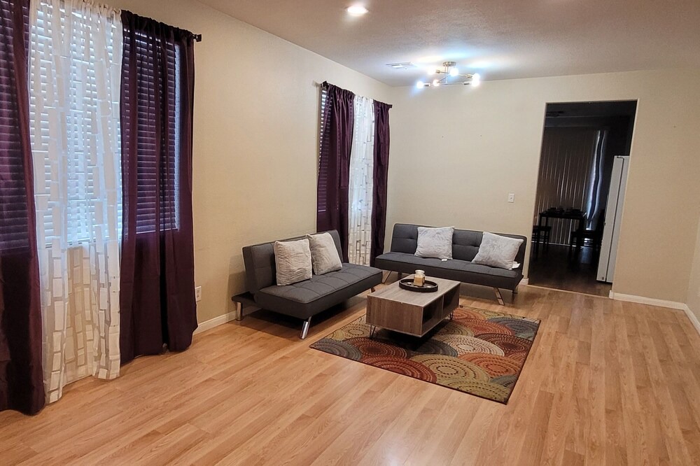 Photo of Livingroom in El Capitan Ranch