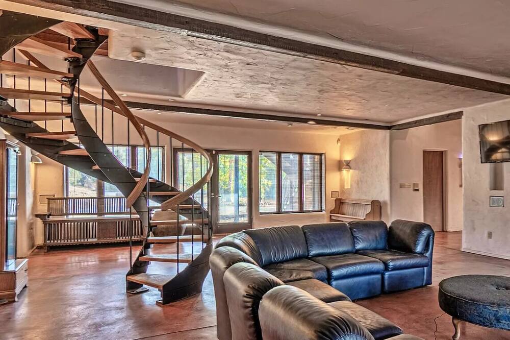 Photo of Livingroom in Coarsegold