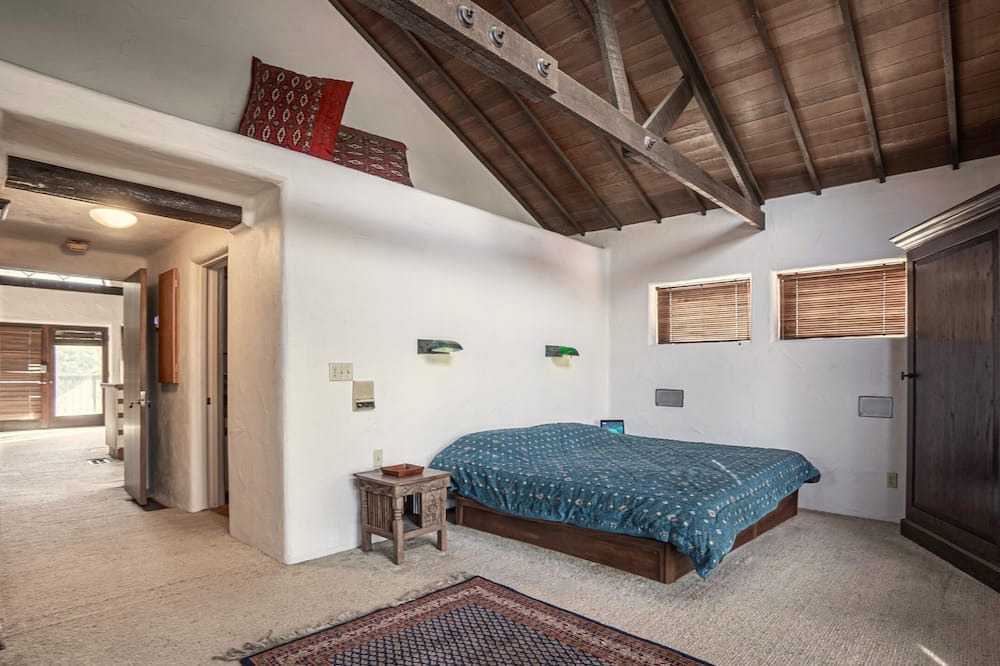Photo of Bedroom in Coarsegold