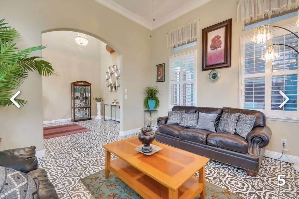 Photo of Livingroom in Atwater