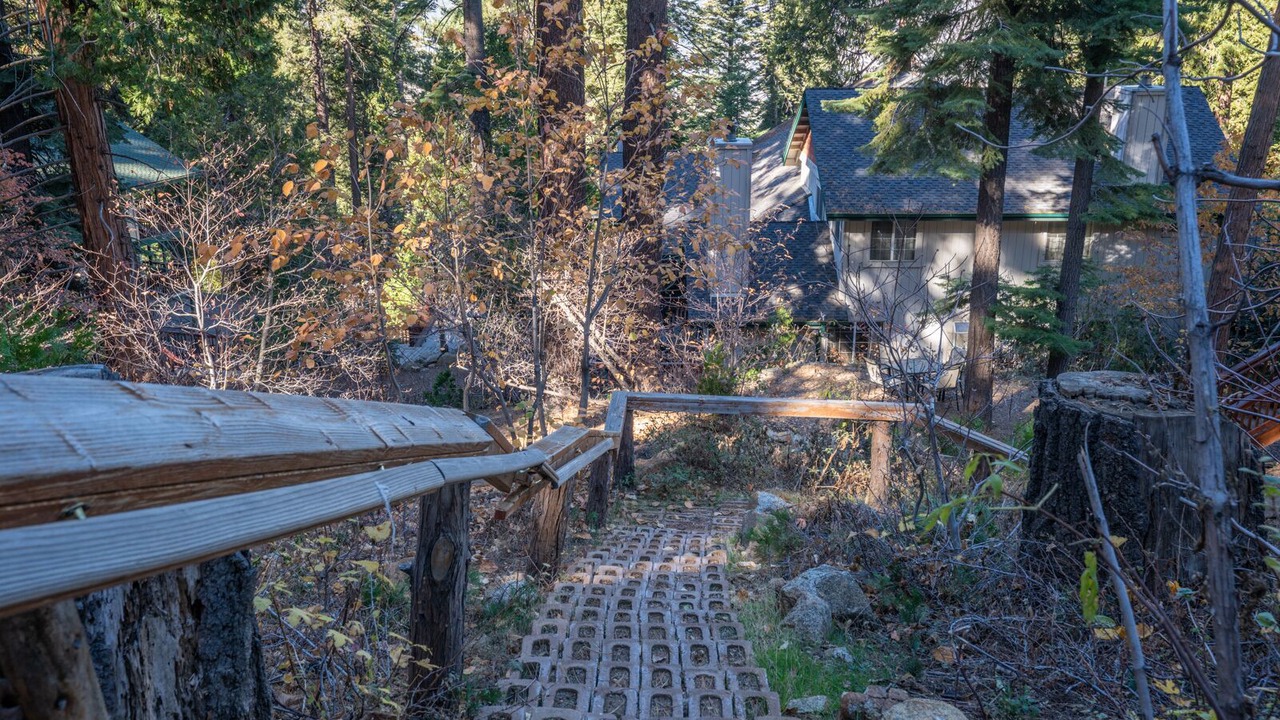 Photo of Outdoor in Yosemite West