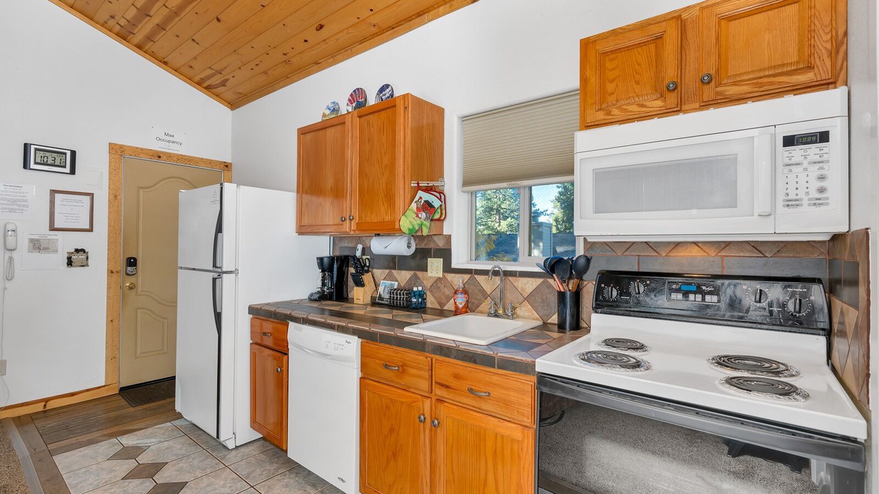 Photo of Kitchen in Yosemite West