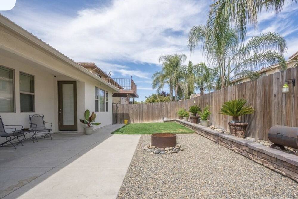 Photo of Patio Balcony in Merced County