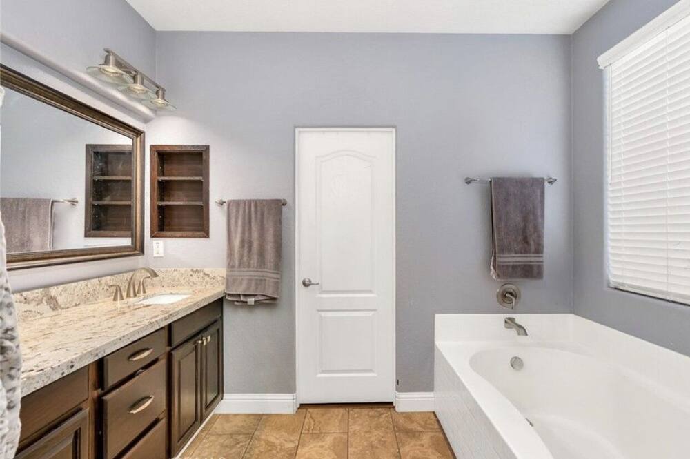 Photo of Bathroom in Merced County