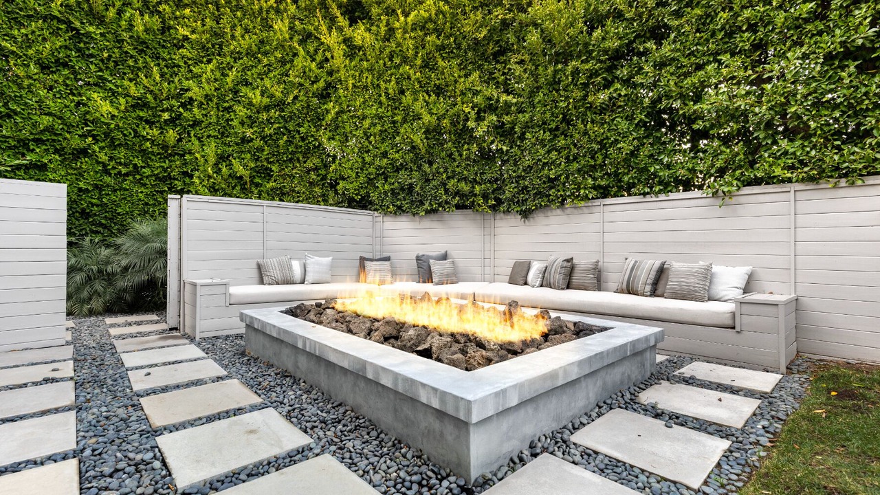 Photo of Outdoor in Beverly Glen