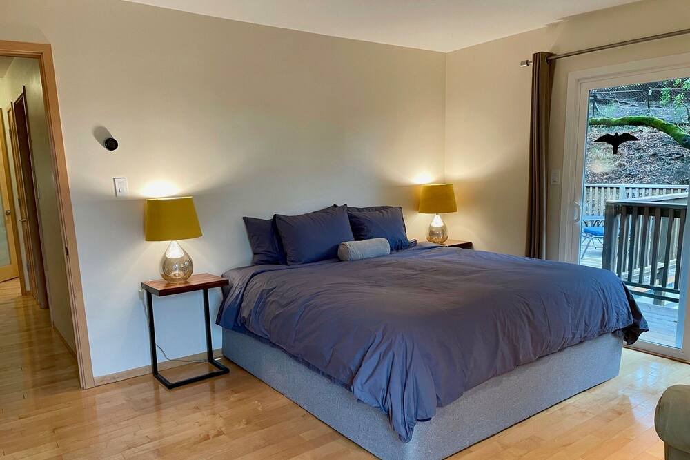 Photo of Bedroom in Claremont