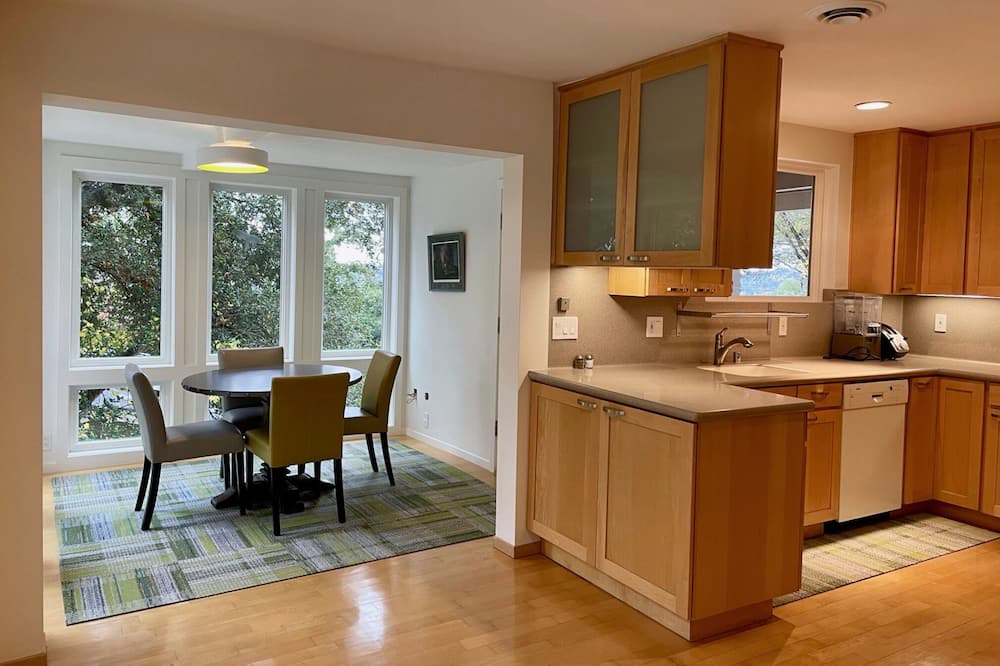 Photo of Kitchen in Claremont
