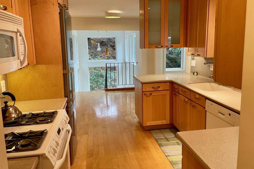 Photo of Kitchen in Claremont