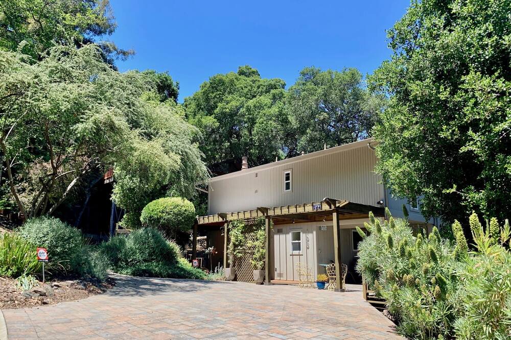 Photo of Outdoor in Claremont