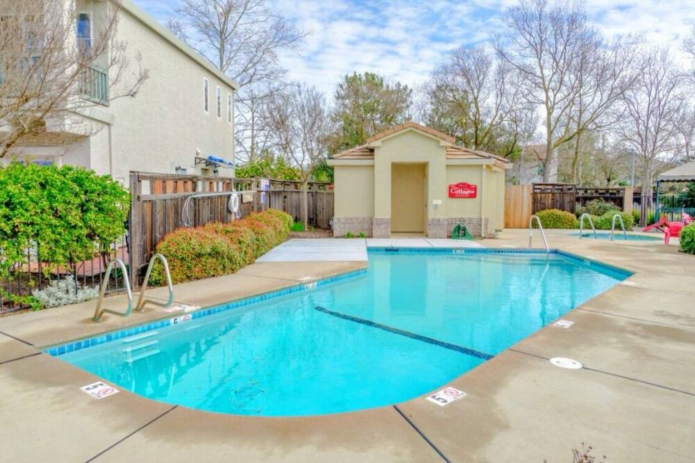 Photo of Outdoor in Davis