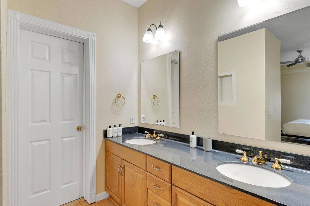 Photo of Bathroom in Centerville