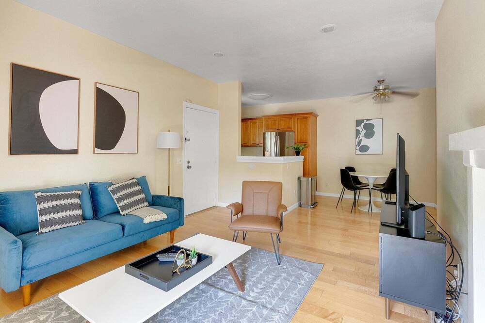 Photo of Livingroom in Centerville