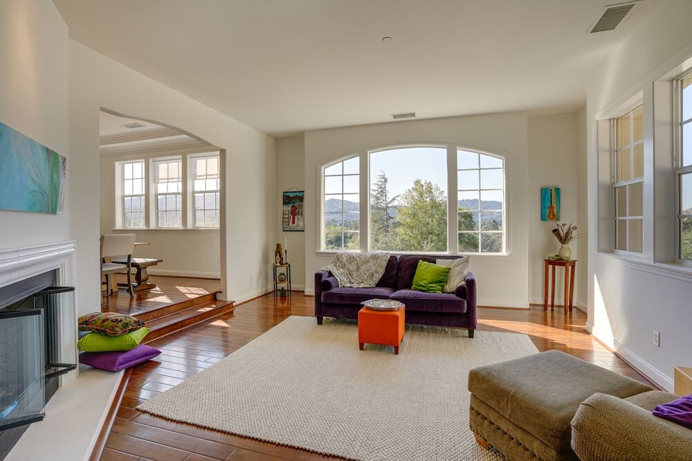 Photo of Livingroom in Novato