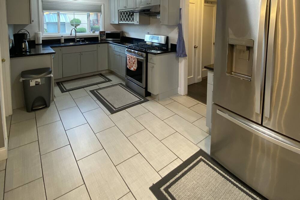 Photo of Kitchen in Lower Bal
