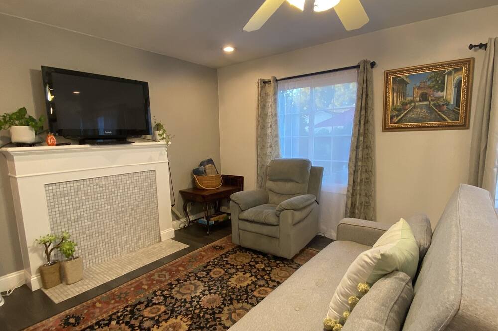 Photo of Livingroom in Lower Bal