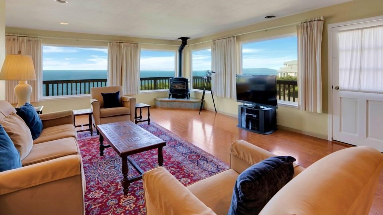 Photo of Livingroom in La Selva Beach