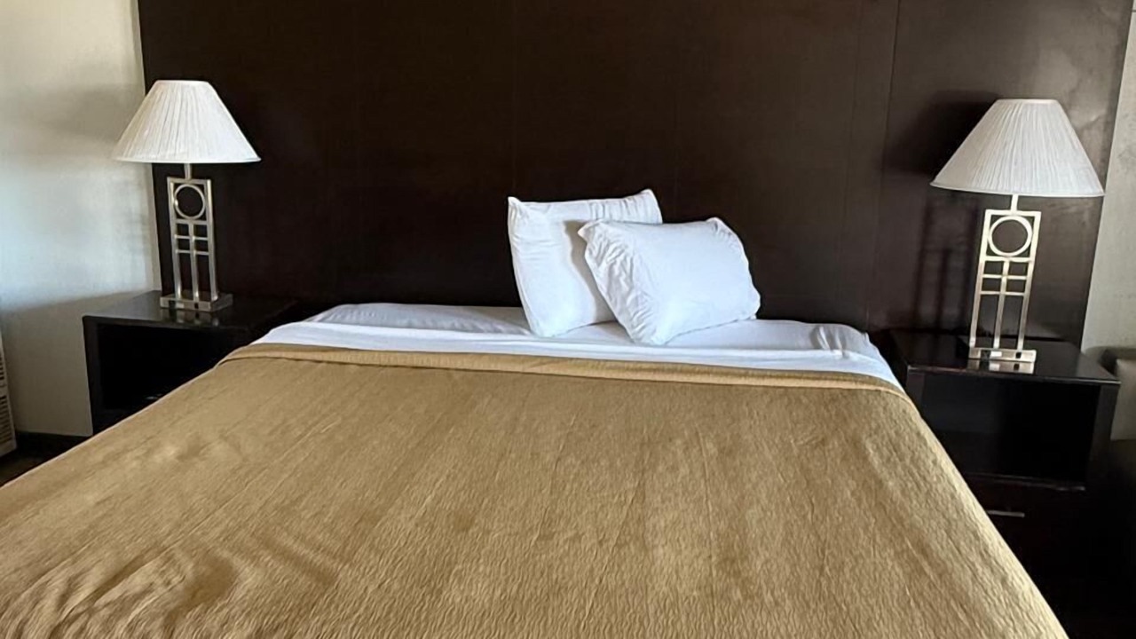 Photo of Bedroom in Hollister