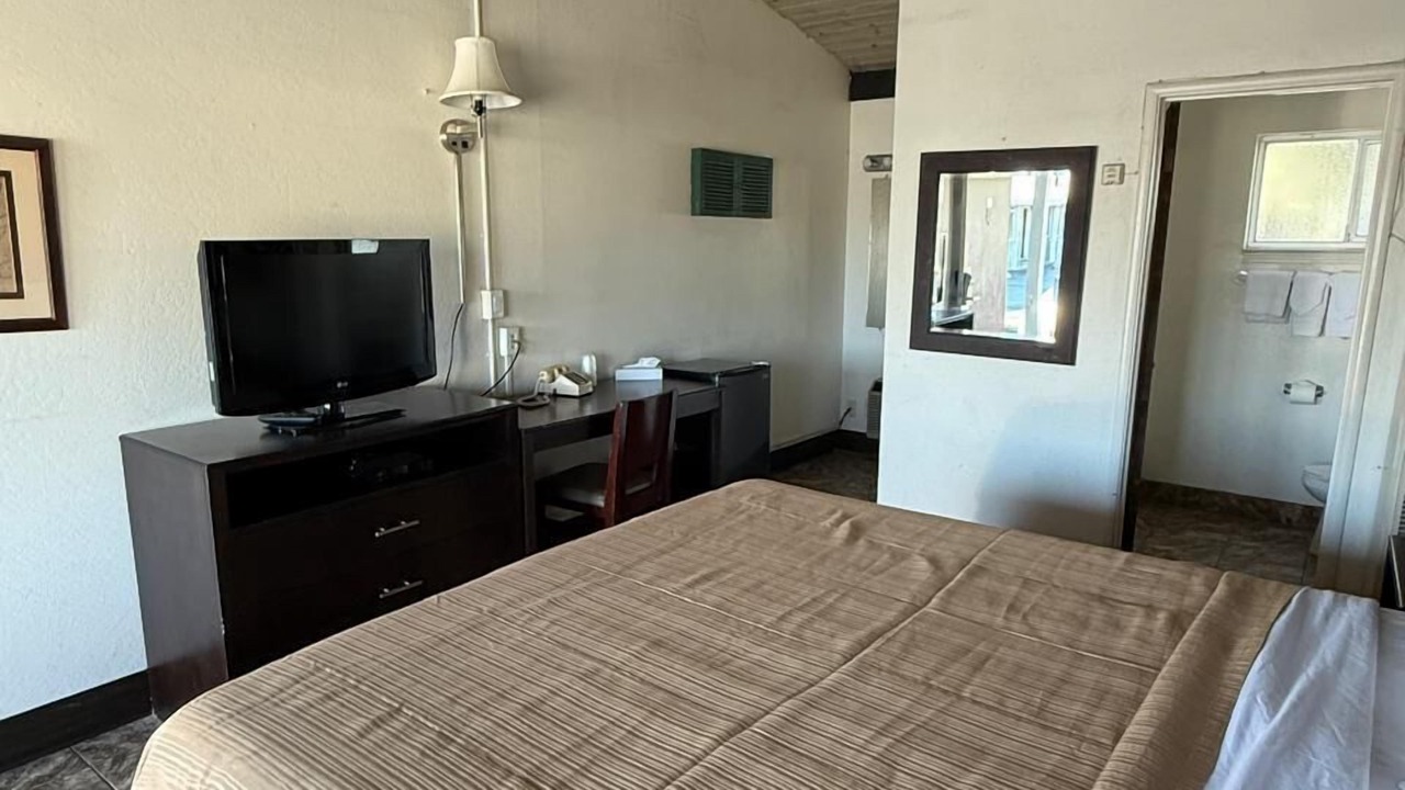 Photo of Bedroom in Hollister