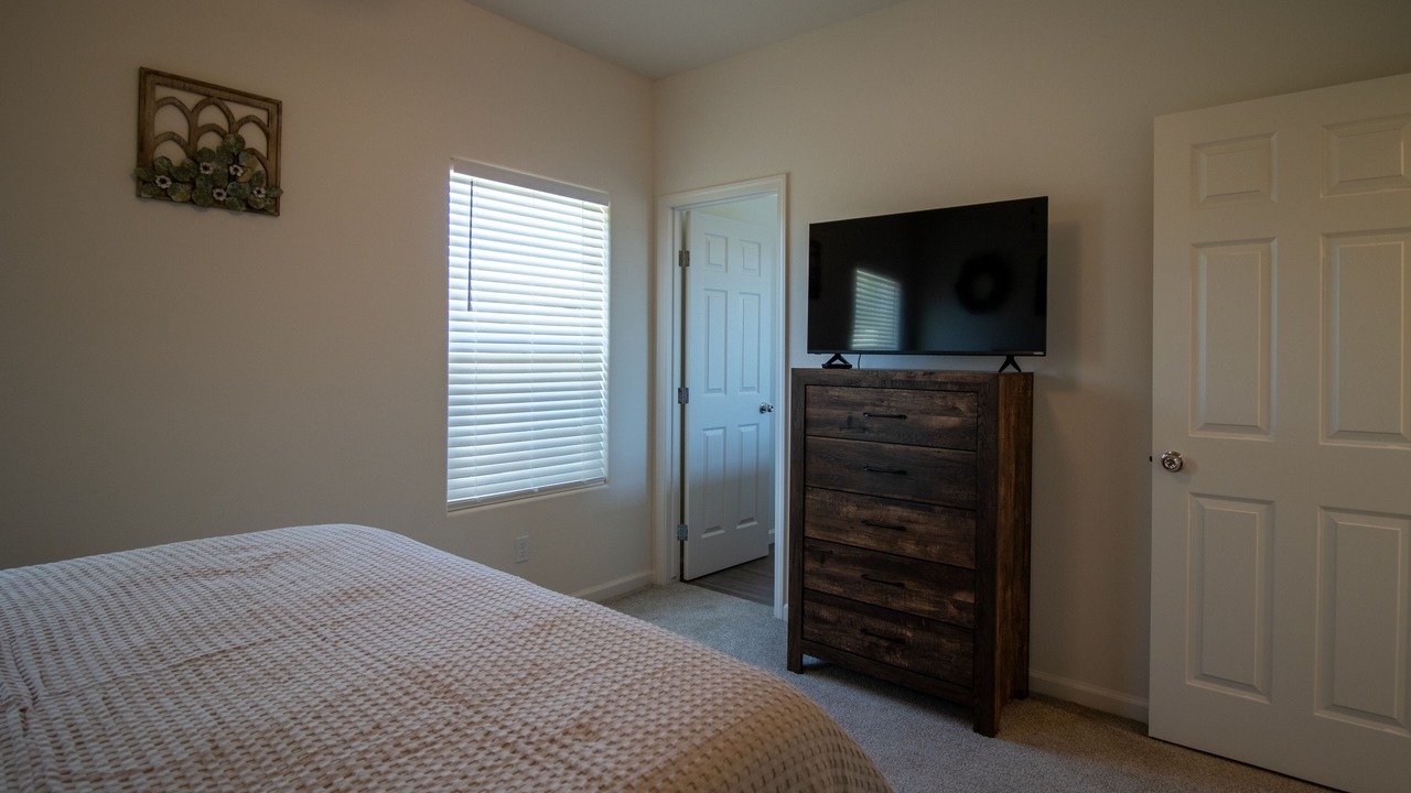 Photo of Bedroom in Porterville