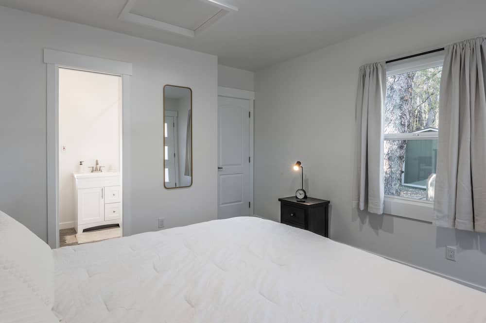 Photo of Bedroom in West Bishop