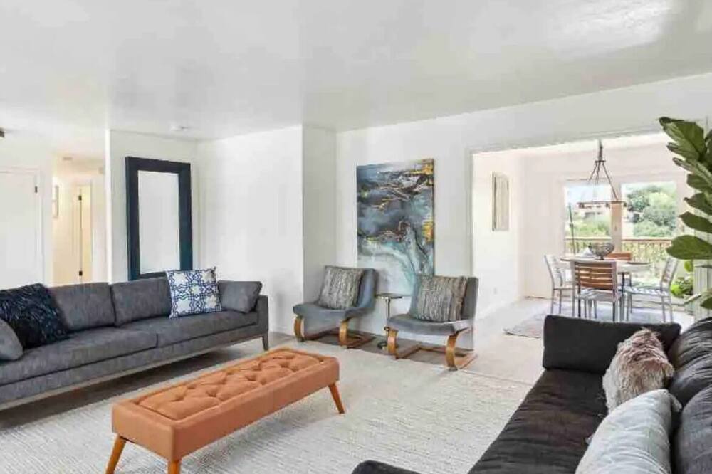 Photo of Livingroom in Novato