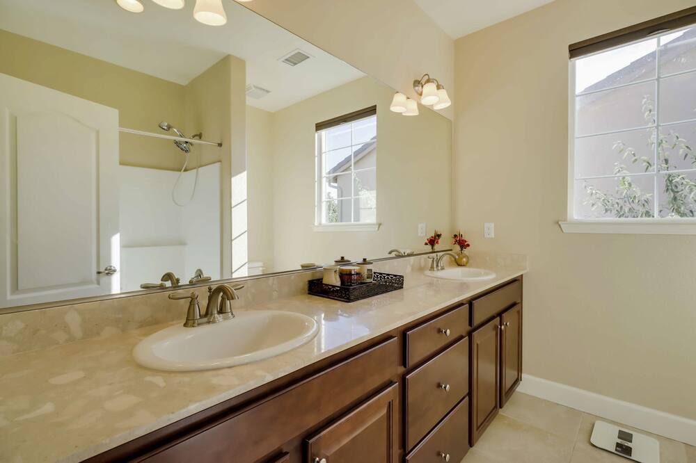 Photo of Bathroom in Reno