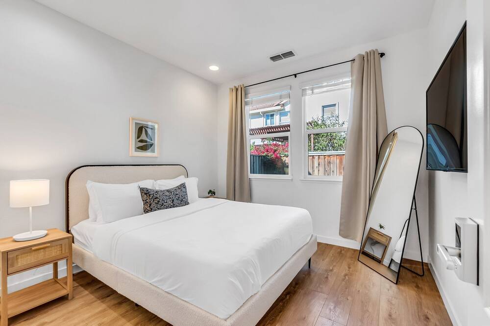 Photo of Bedroom in North San Jose