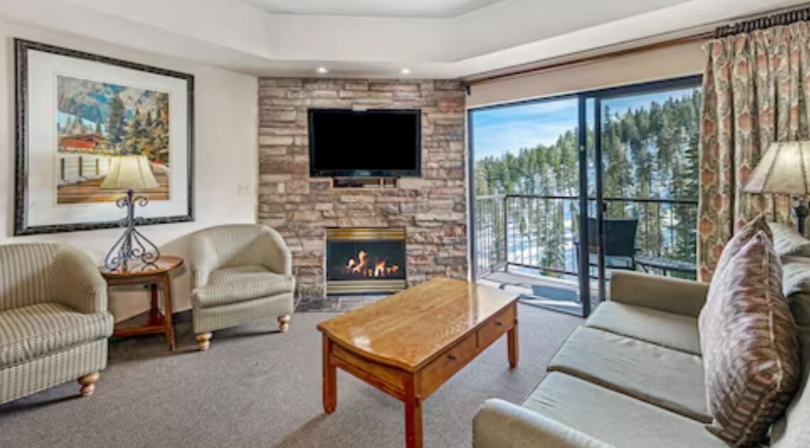 Photo of Livingroom in Tahoe Village