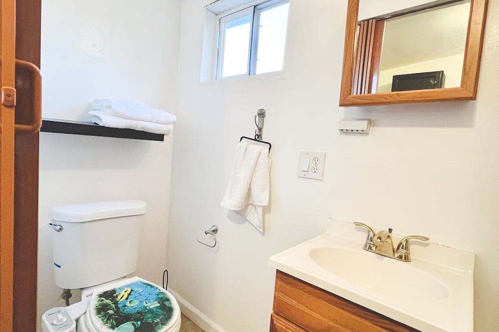 Photo of Bathroom in Southwest Anaheim