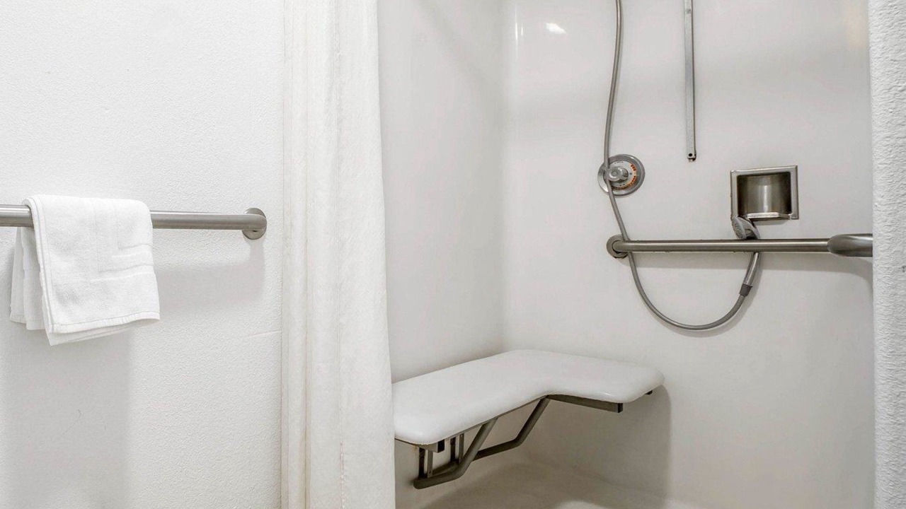 Photo of Bathroom in North Fremont Street