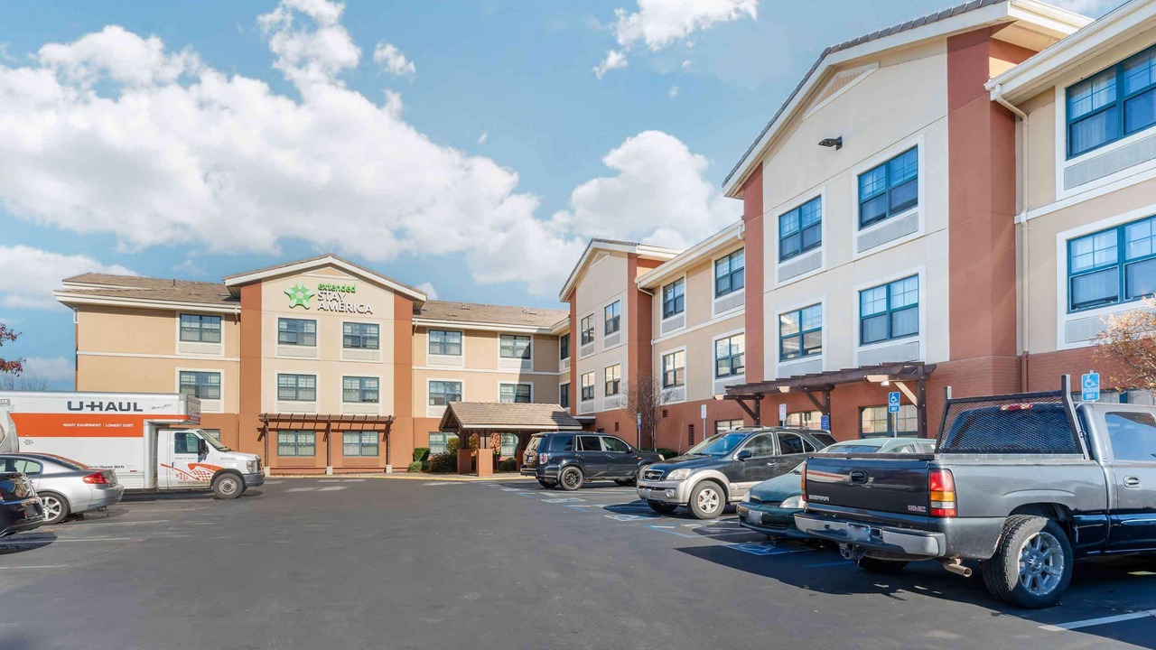 Photo of Outdoor in Nut Tree