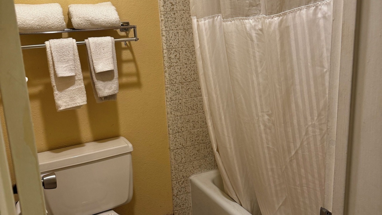 Photo of Bathroom in Bechelli