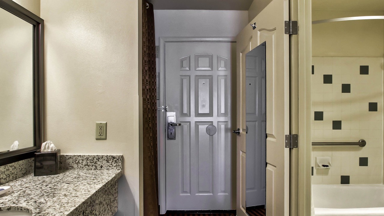 Photo of Bathroom in Salinas