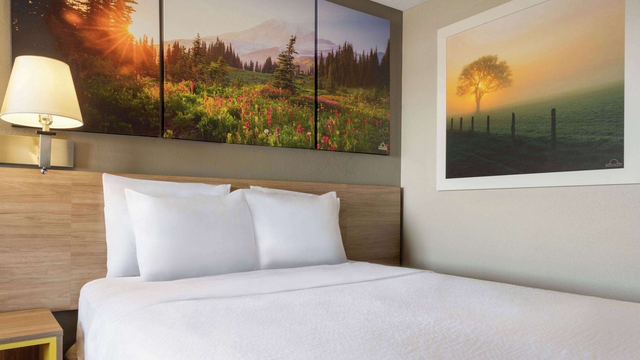 Photo of Bedroom in Raisin