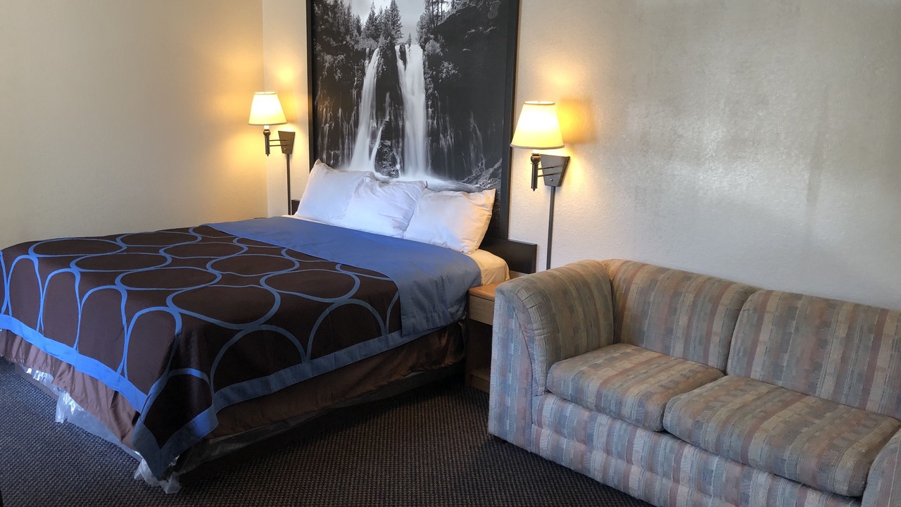 Photo of Bedroom in Red Bluff