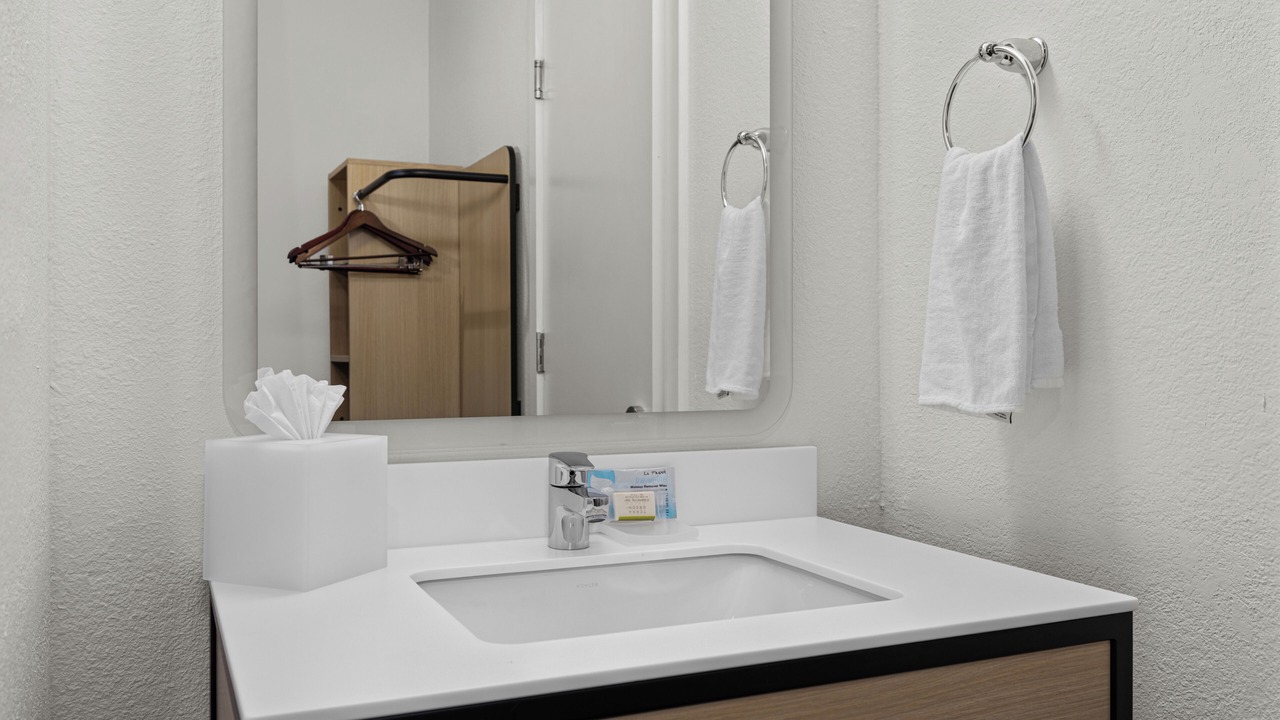 Photo of Bathroom in Old Mountain View