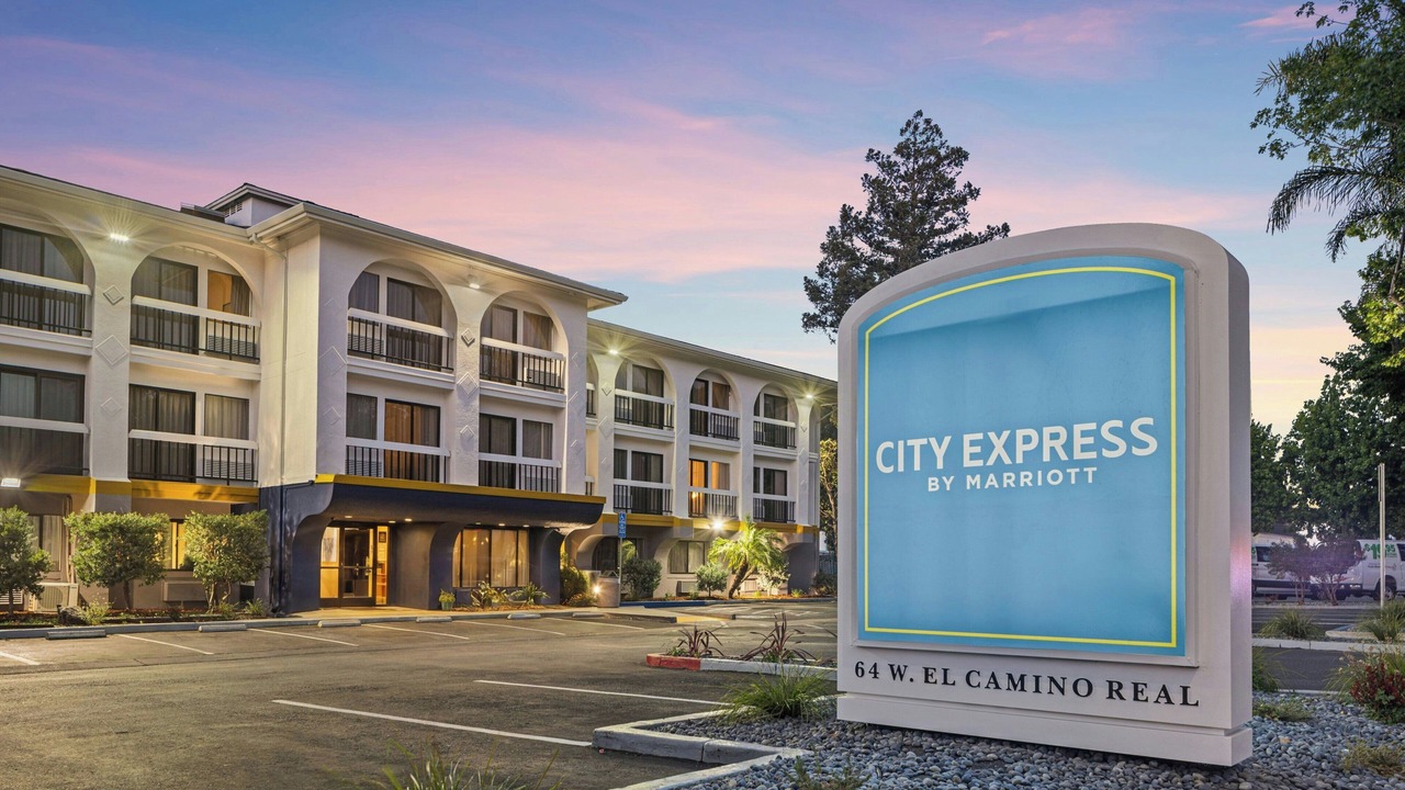 Photo of Outdoor in Old Mountain View
