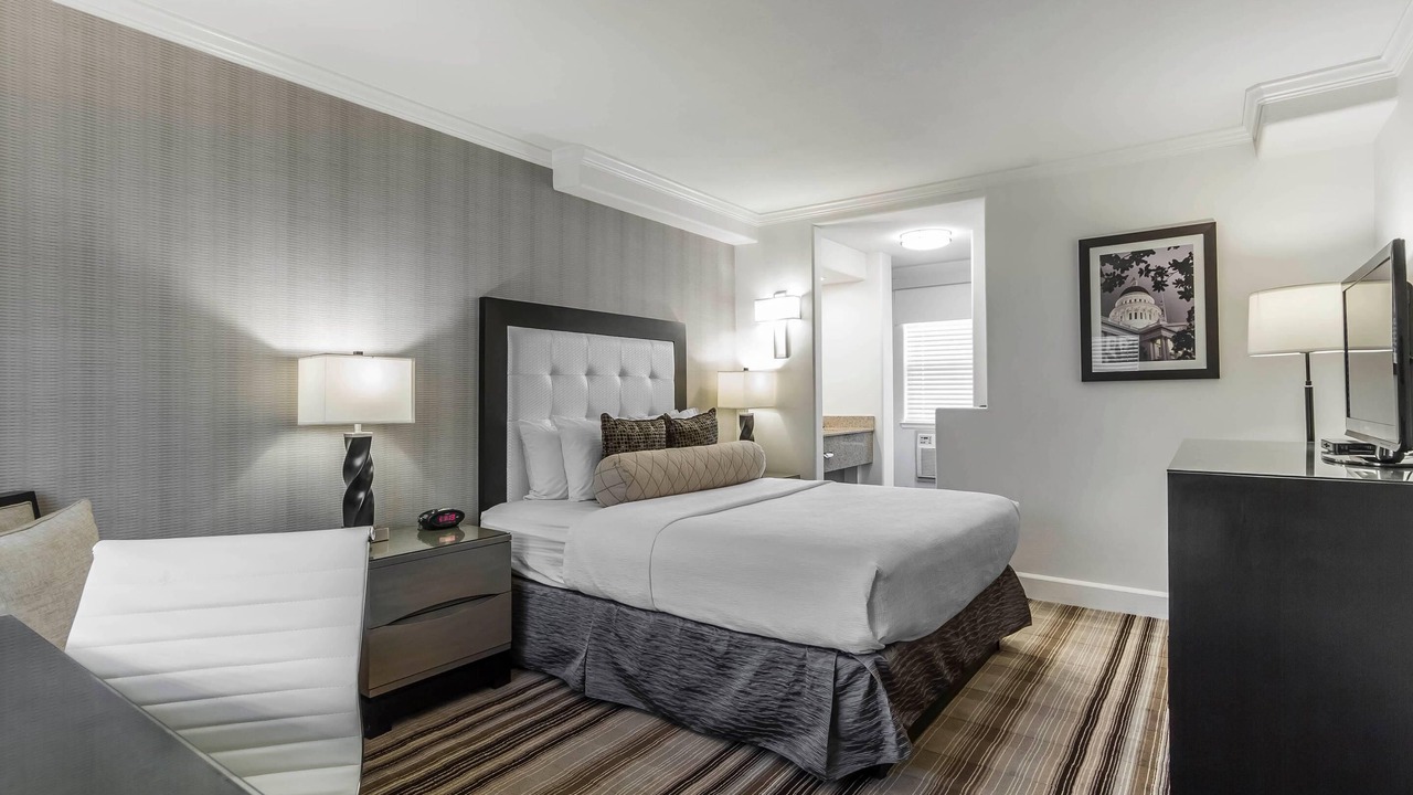Photo of Bedroom in Downtown Sacramento