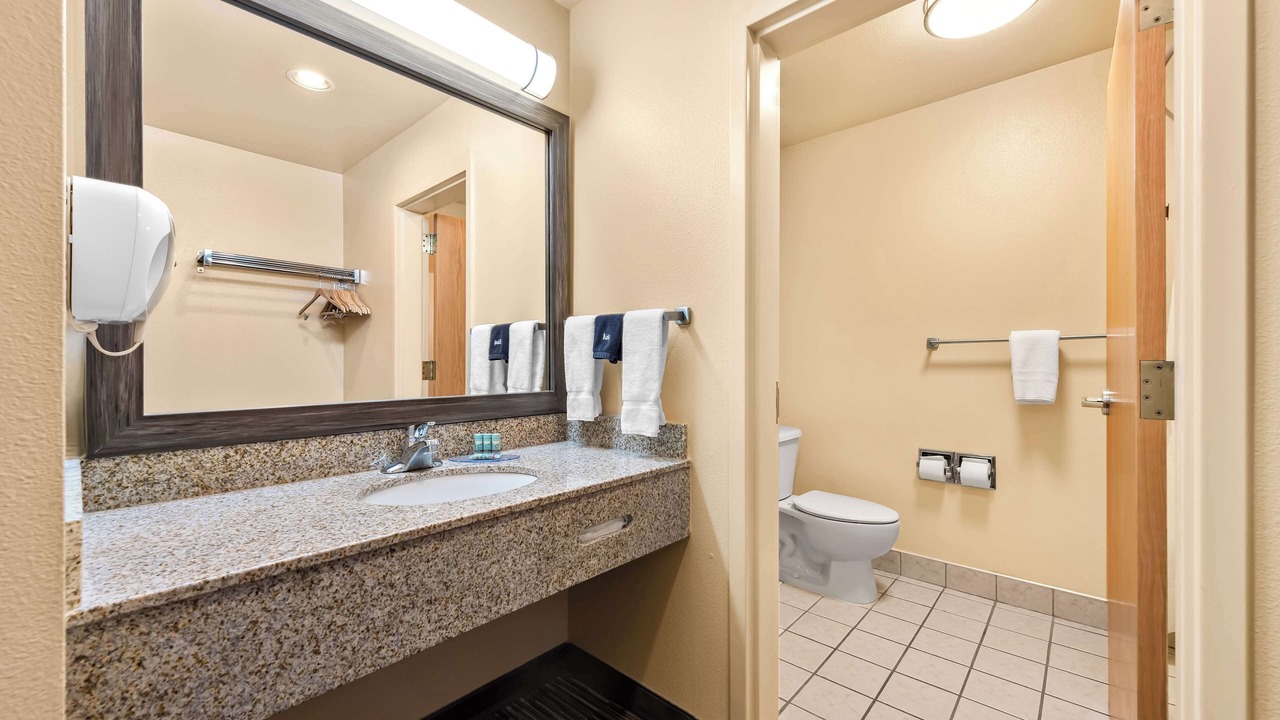 Photo of Bedroom in Topaz Lake