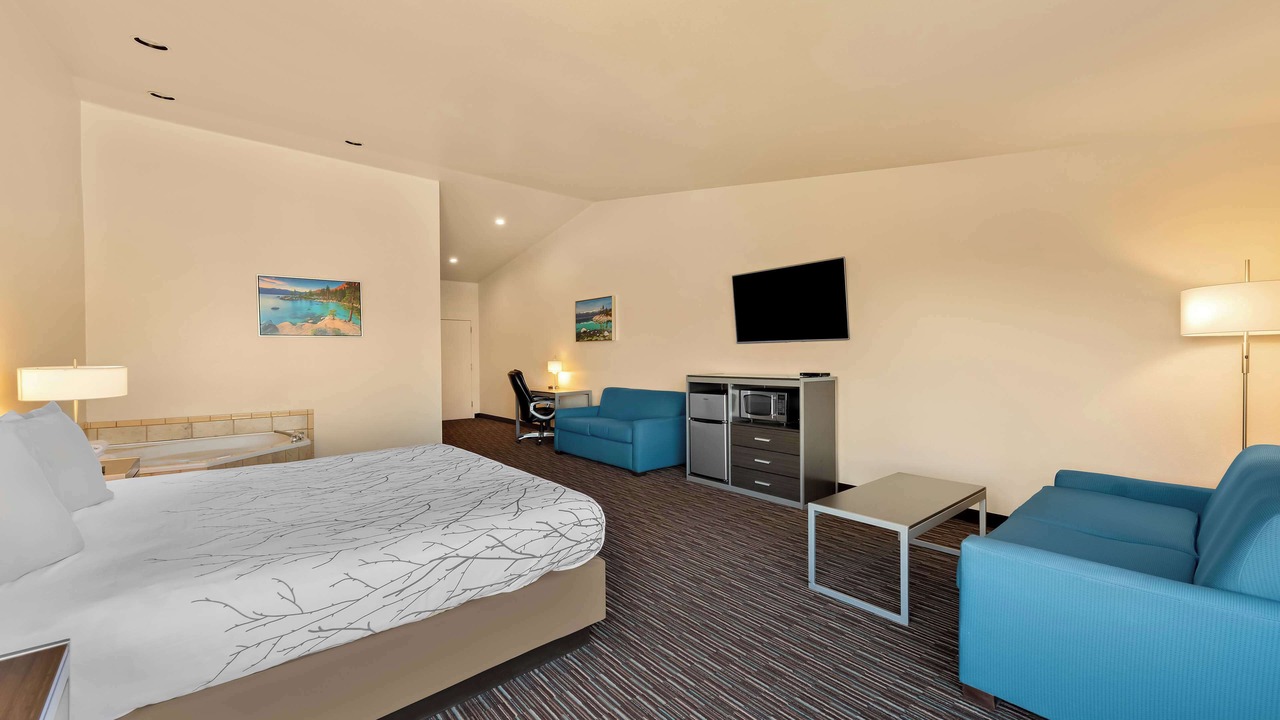 Photo of Bedroom in Topaz Lake