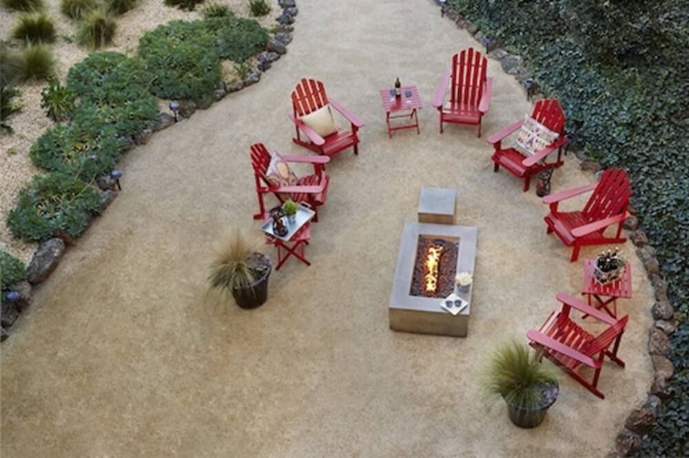 Photo of Patio Balcony in The East Side