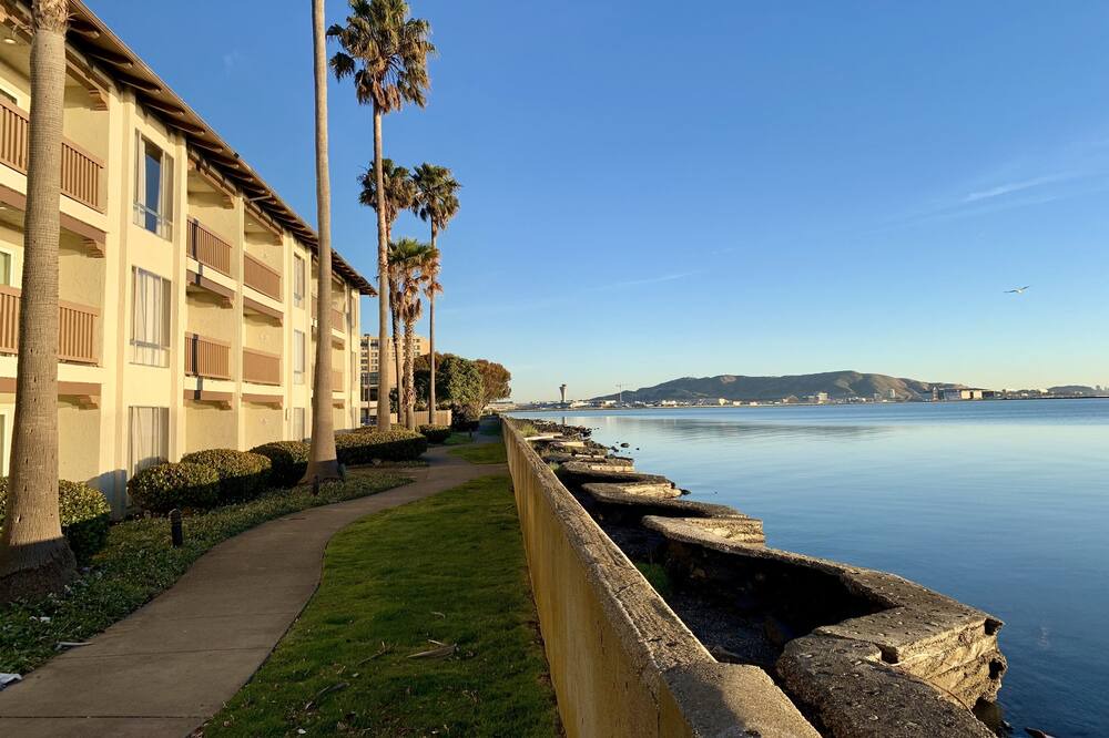 Photo of Outdoor in Burlingame